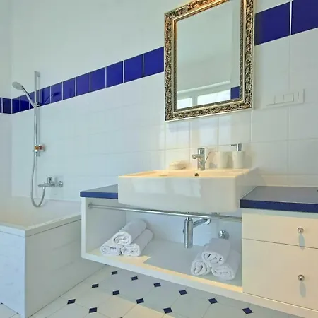 Alma Villa