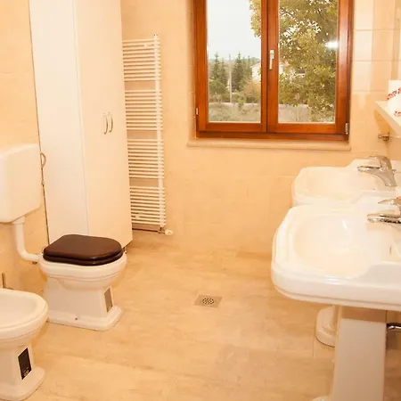 Alma Villa *
